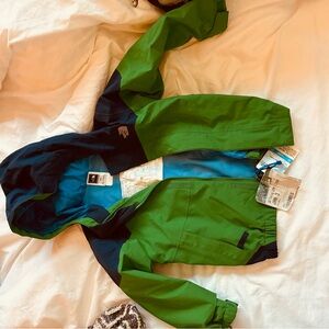 The North Face Kids Green and Navy blue winter ski Jacket coat